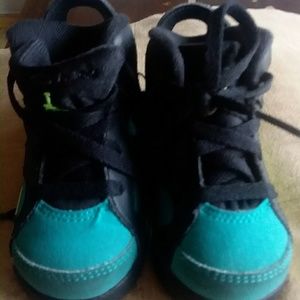 Toddler boys size 5 Jordan